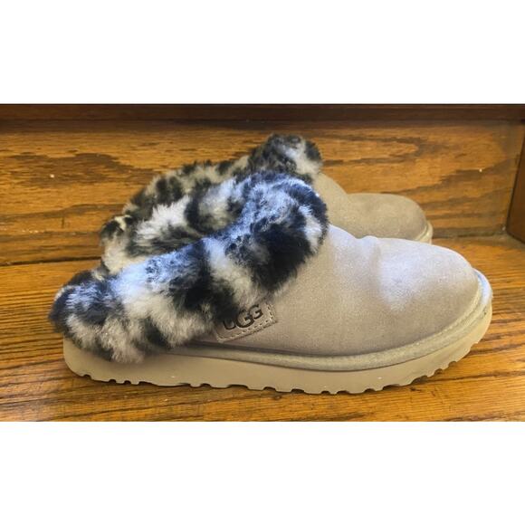 UGG CLUGGETTE LEOPARD SUEDE SHEEPSKIN SLIPPERS Women’s 8 Gray - Picture 3 of 10